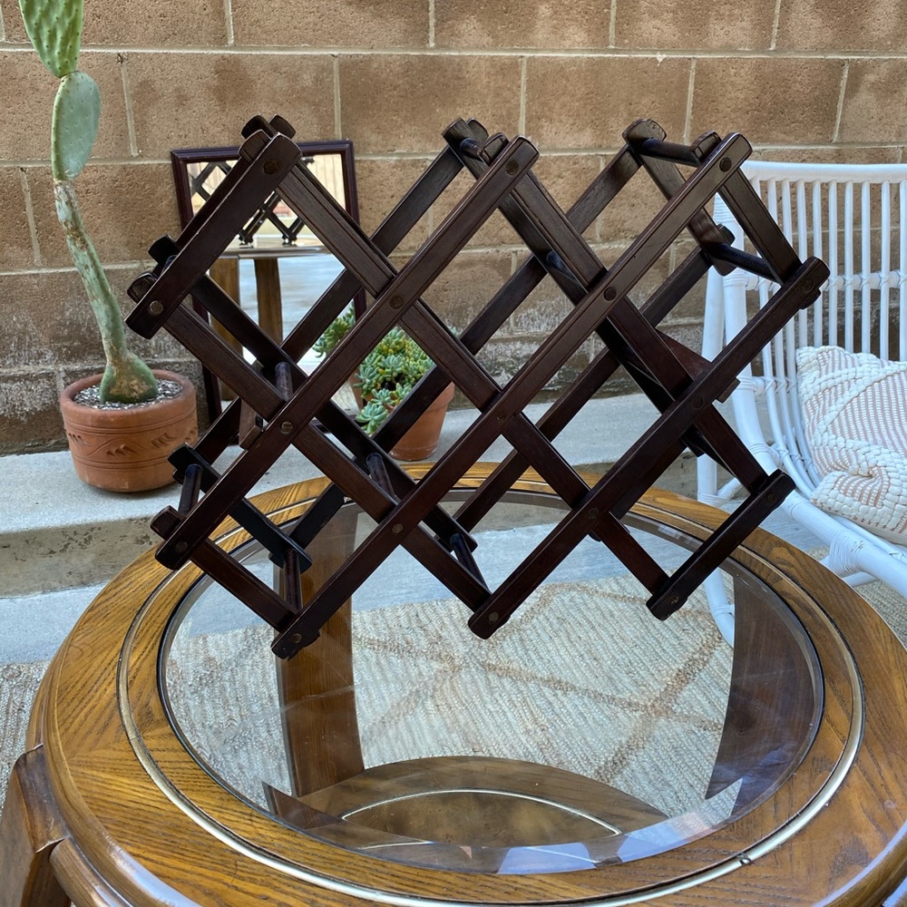 Collapsible wine rack